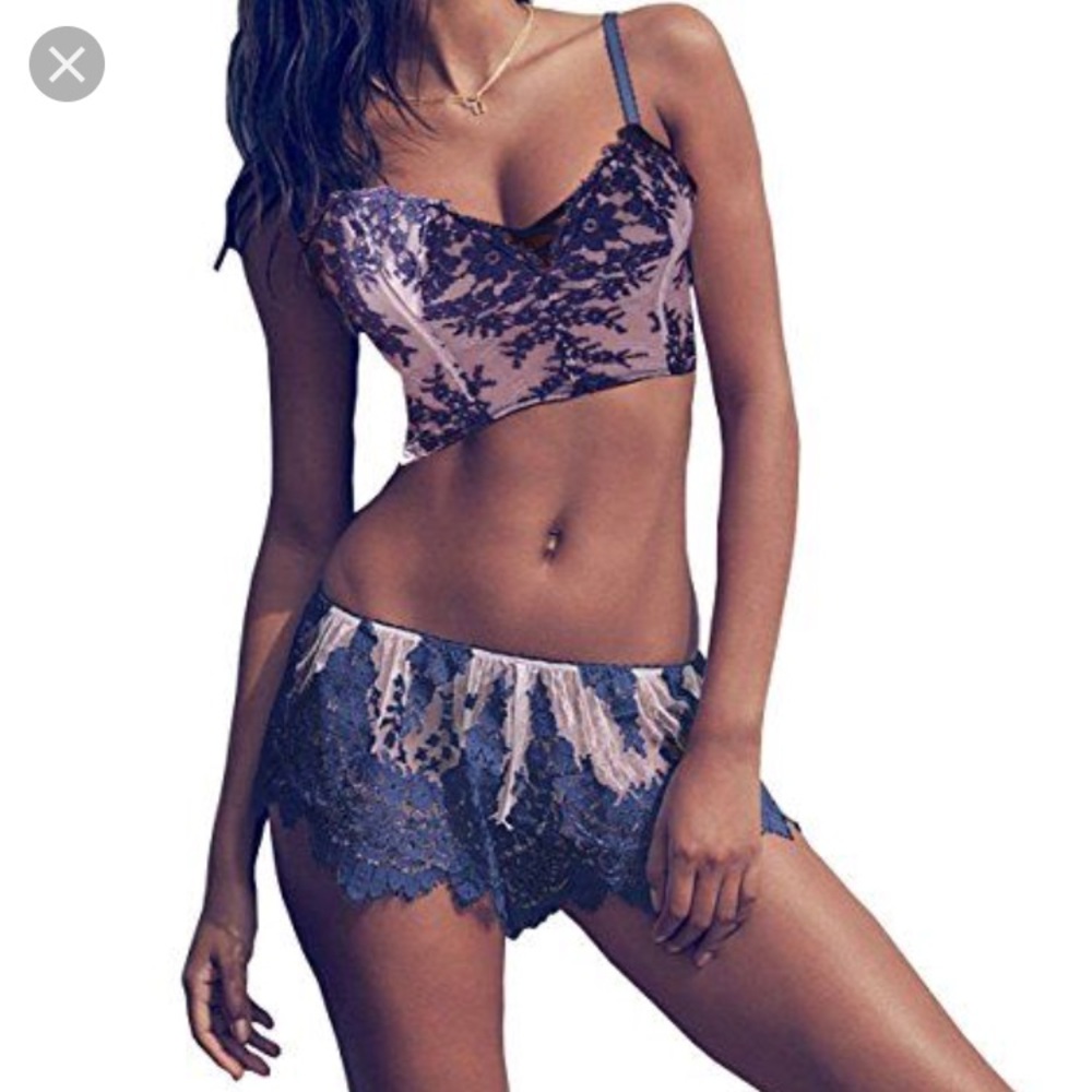 VICTORIA SECRET LACE BUSTIER SHORT SET